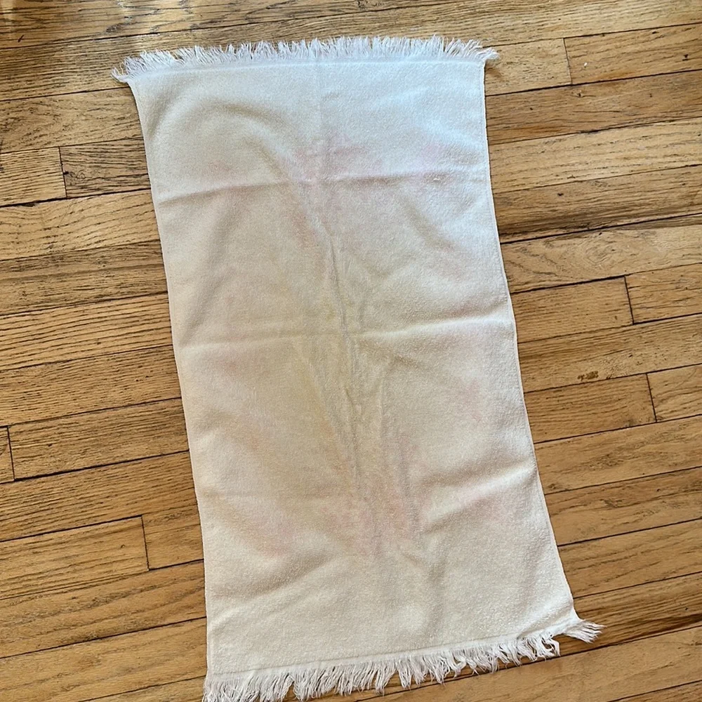 Vintage Floral Print Hand Towel
